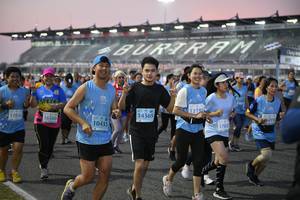 BIB: 51844, 1815, 314
                            <button type="button" onclick="openModal(10462636)" class="btn btn-primary btn-sm float-right btn-popup" data-toggle="modal" data-target=".modal-high-quality">
                        <i class="fas fa-shopping-cart"></i> Add to Cart
                    </button>
                                            <button type="button" onclick="isThisMe(10462636, true)" class="btn btn-success btn-sm float-right btn-popup btn-isme hidden" data-toggle="tooltip" data-placement="bottom" title="นี่คือรูปของคุณใช่ไหม คลิกที่นี่เพื่อเอาเข้าอัลบั้ม">
                        <i class="fas fa-plus"></i> Add to album
                    </button>
                    <button type="button" onclick="isThisMe(10462636, false)" class="btn btn-warning btn-sm float-right btn-popup btn-isnotme hidden">
                        <i class="fas fa-ban"></i> Remove from album
                    </button>